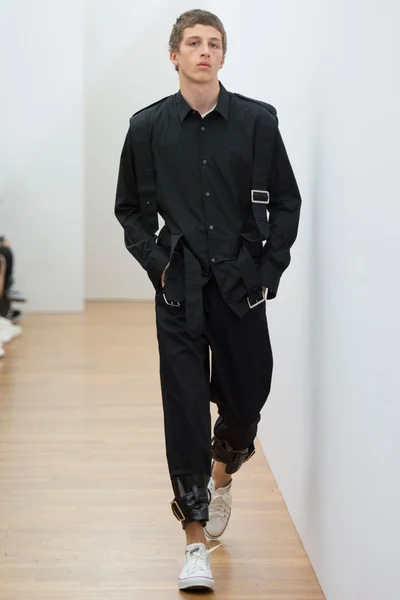 Look 36